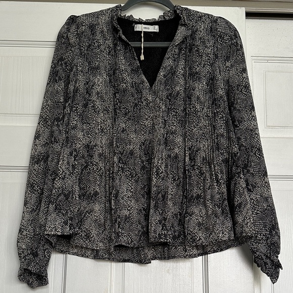 Mango Monochrome Textured Blouse - Picture 1 of 4